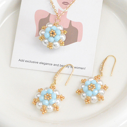 Schmuckset aus blauem Glas und Perlen in Blumenform