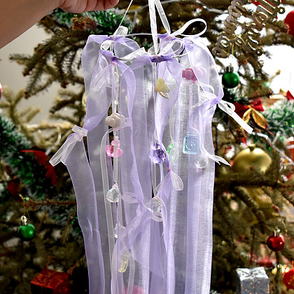 Фиолетовая лента, колокольчик ветра-4