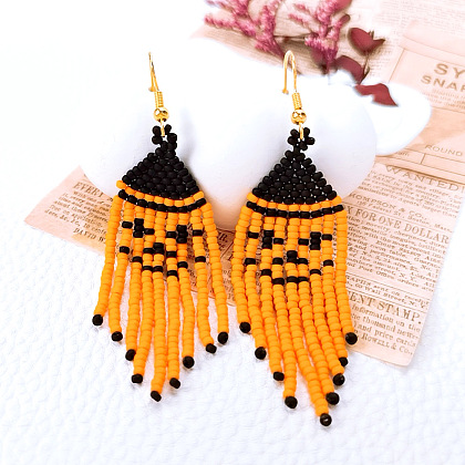 PandaHall Selected мастер-класс по изготовлению сережек с тыквенными кисточками из бисера-8