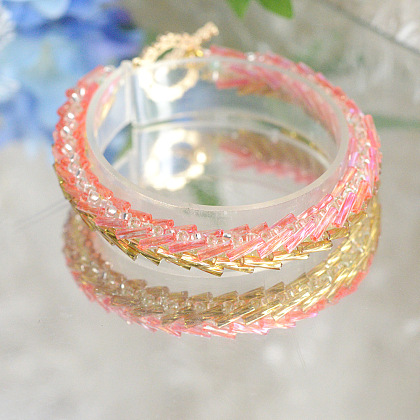 Браслет из розового и золотистого стекляруса-5