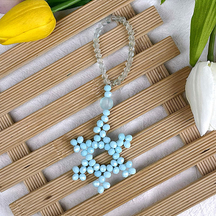 PandaHall Selected идея подвески-снежинки из стеклянных бусин