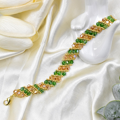 Bracelet toupie simple en perles aux couleurs printanières-6
