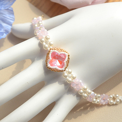 Браслет в оправе из розового четырехлистного клевера