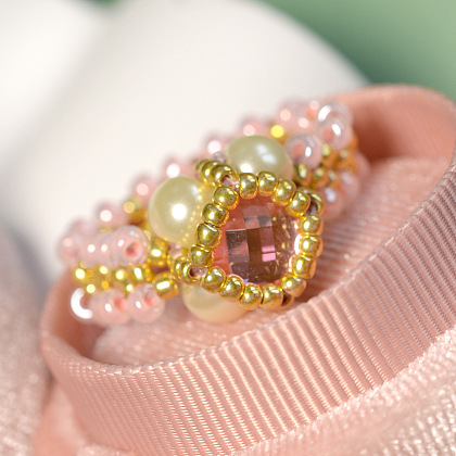 Кольцо с бриллиантовым бисером