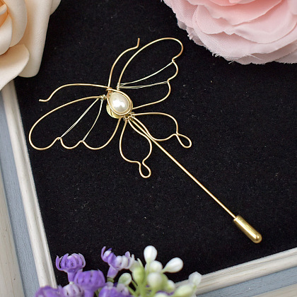 Брошь-бабочка из проволоки