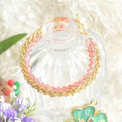 Браслет из розового и золотистого стекляруса-6