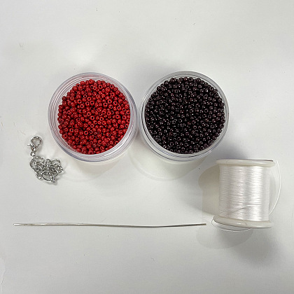 PandaHall Selected Idea on Seed Beaded Red Star Bracelet-2