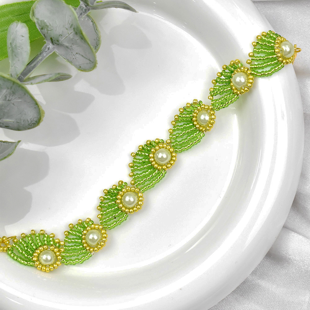 Весенний браслет из бисера с бисером и жемчугом-6
