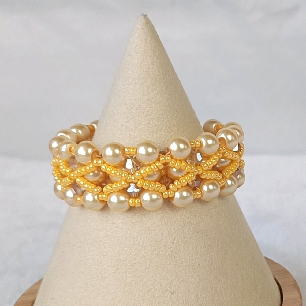 Браслет из стеклянной жемчужины и бисера-8