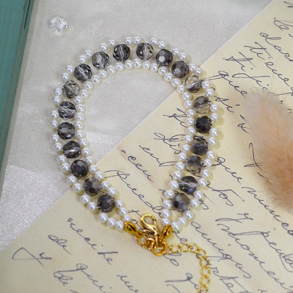 PandaHall Selected идея браслета из стеклянного бисера с жемчужными бусинами-7