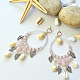 Boucles d'oreilles créoles à pendentifs en perles de coquillage et de quartz-1