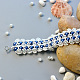 Joli collier avec des perles bleues et blanches-1