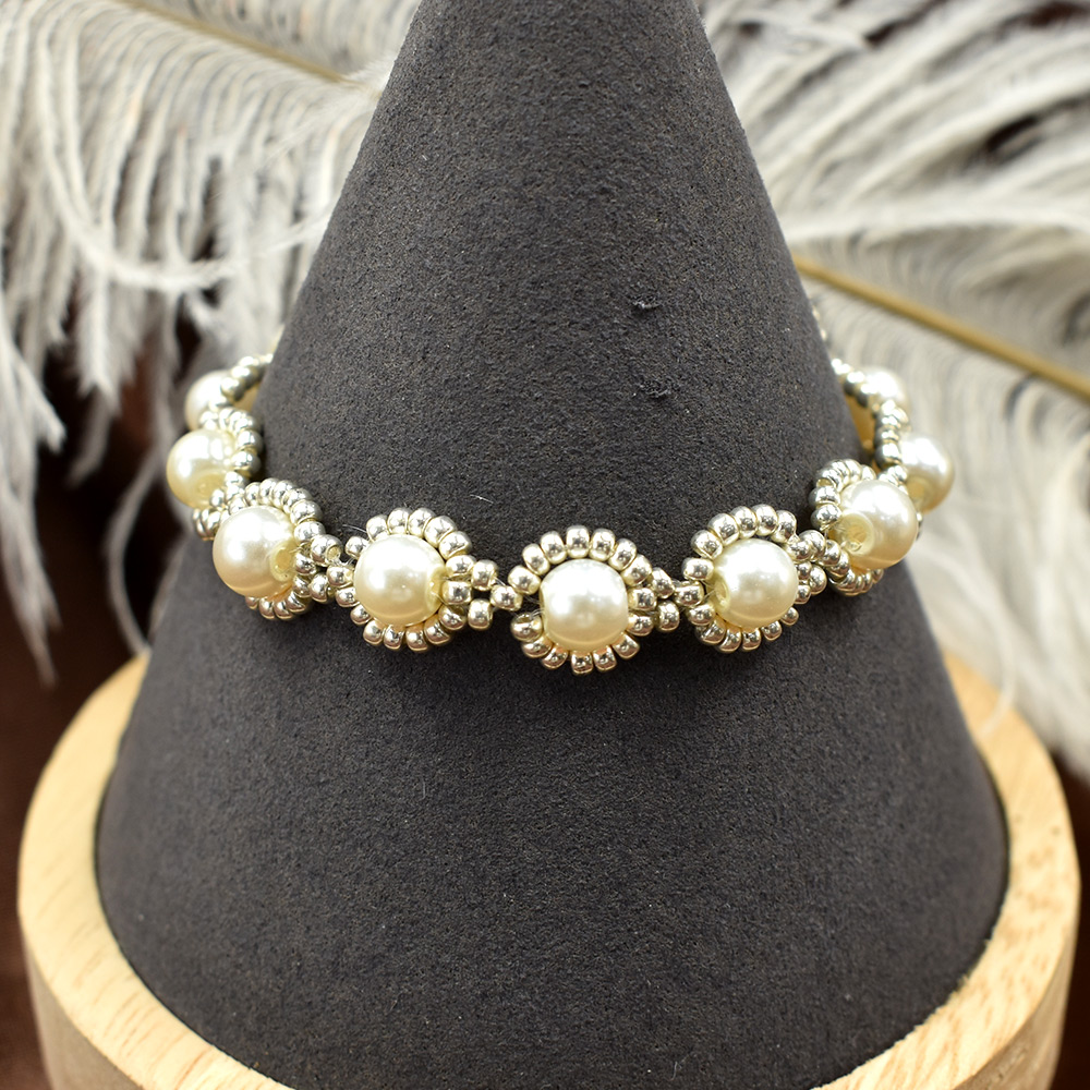 PandaHall Selected мастер-класс по изготовлению браслета из бисера с жемчужными бусинами.-6