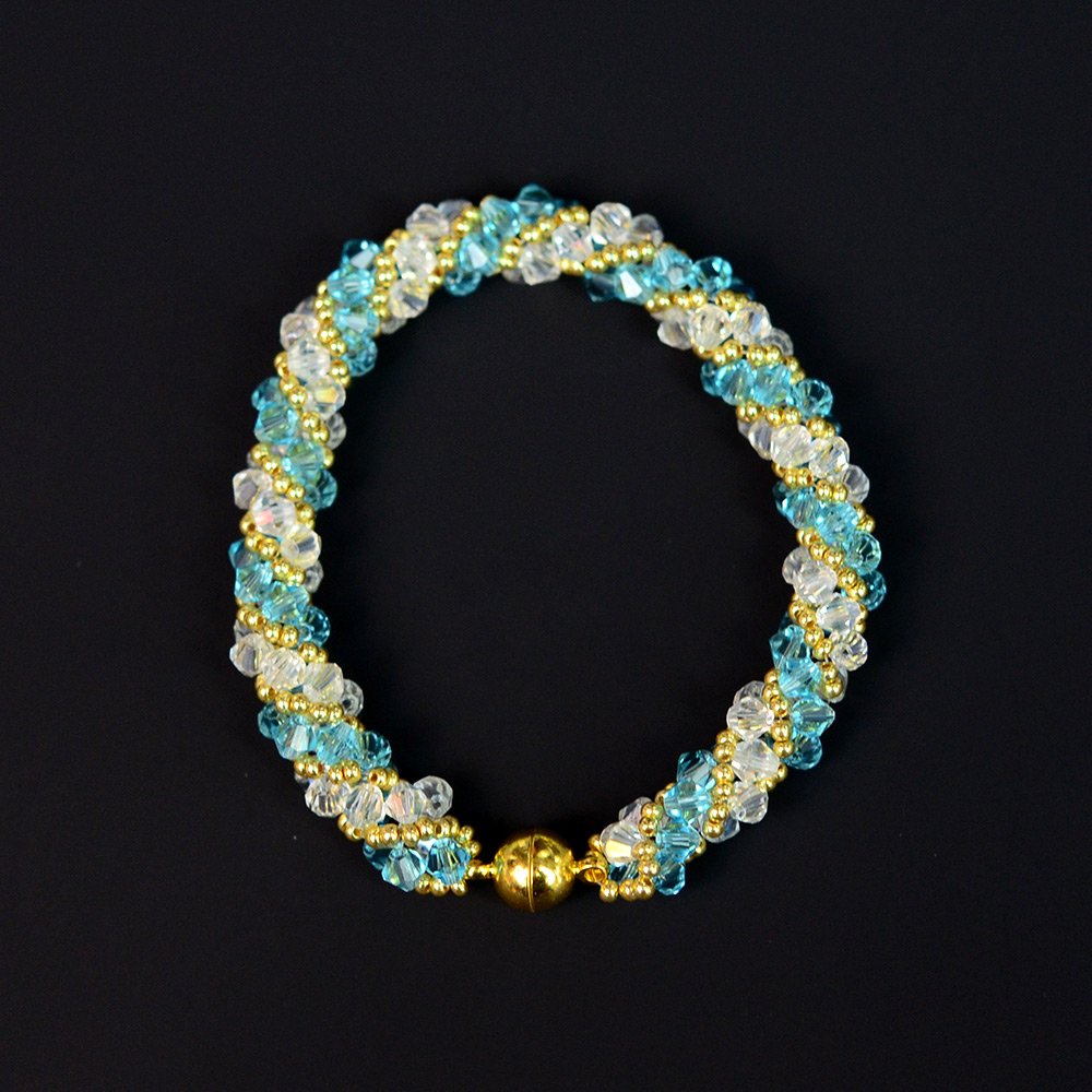 PandaHall Selected мастер-класс по изготовлению браслета из стеклянных бусин.-5