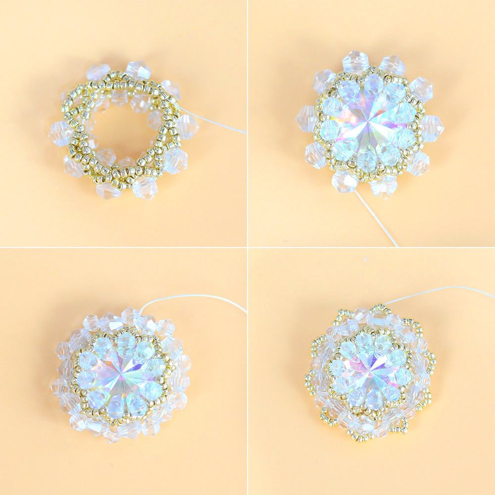 Серьги из стеклянных бусин с кабошоном из страз-4