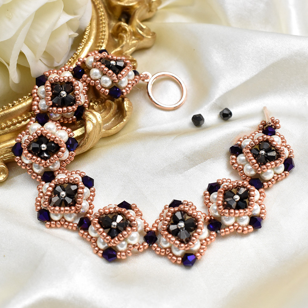 PandaHall Selected мастер-класс по биконусному безелю и браслету из жемчужных бусин.-1