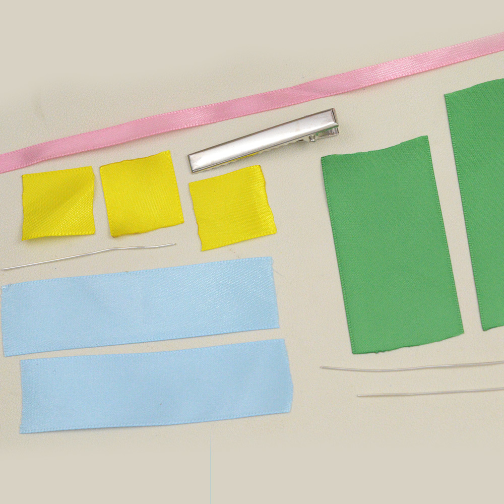 Брошь-цветок из ленты ручной работы-2