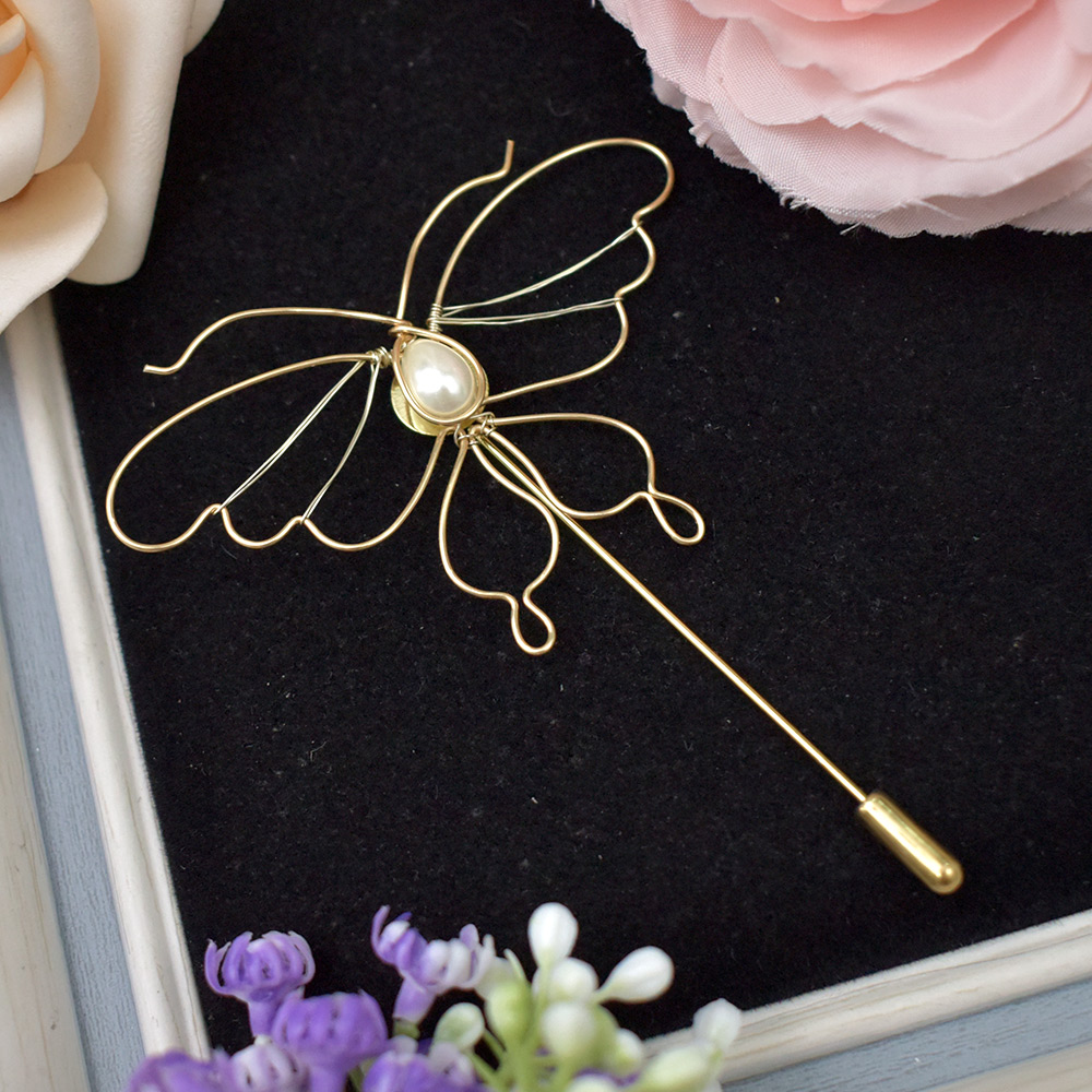 Брошь-бабочка из проволоки-1